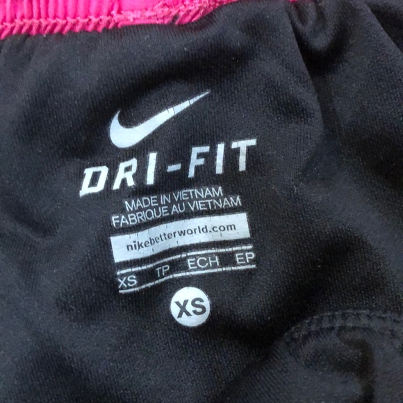 Nike shorts - Picture 2 of 2